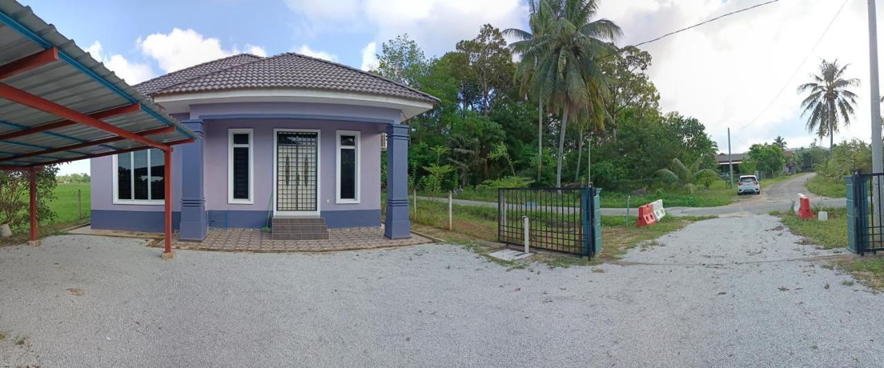 Ummi'S Homestay Kuala Besut Kampong Baru المظهر الخارجي الصورة