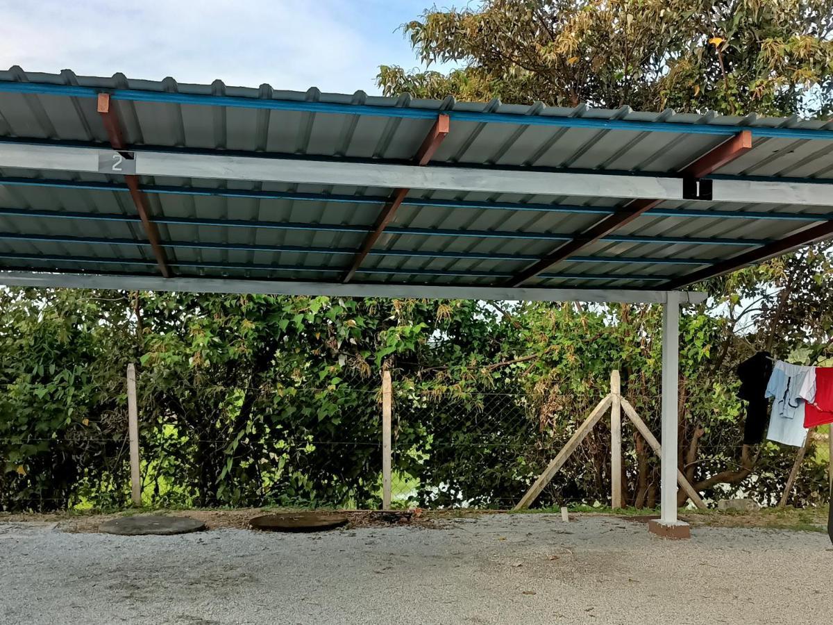 Ummi'S Homestay Kuala Besut Kampong Baru المظهر الخارجي الصورة